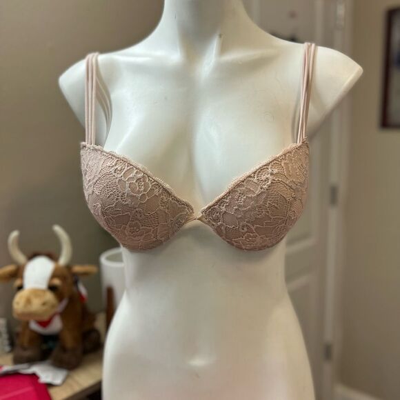 Bra  - Picture 1 of 6
